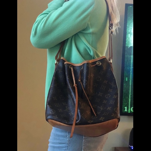 Authentic Louis Vuitton Black Leather - Picture 5 of 5